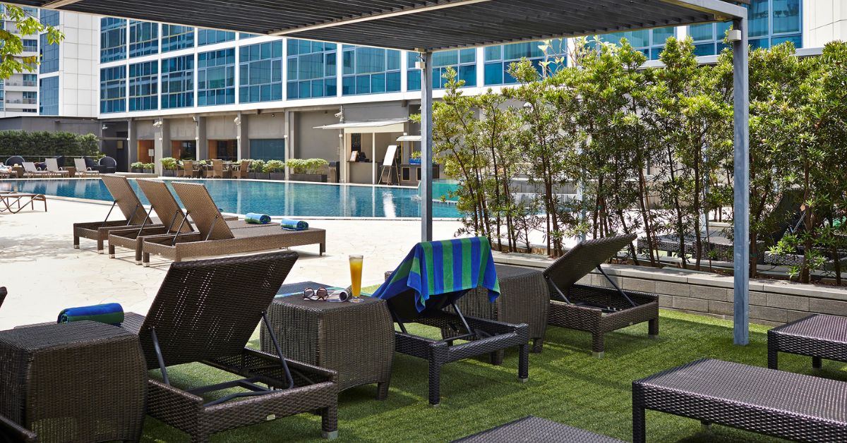Orchard Hotel Singapore Review: A Romantic Hotel With A History