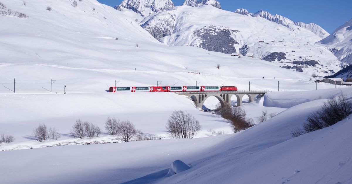 Swisstainable&nbsp;Holidays - Panoramic&nbsp;Train Journeys Through Winter Favourites in Switzerland