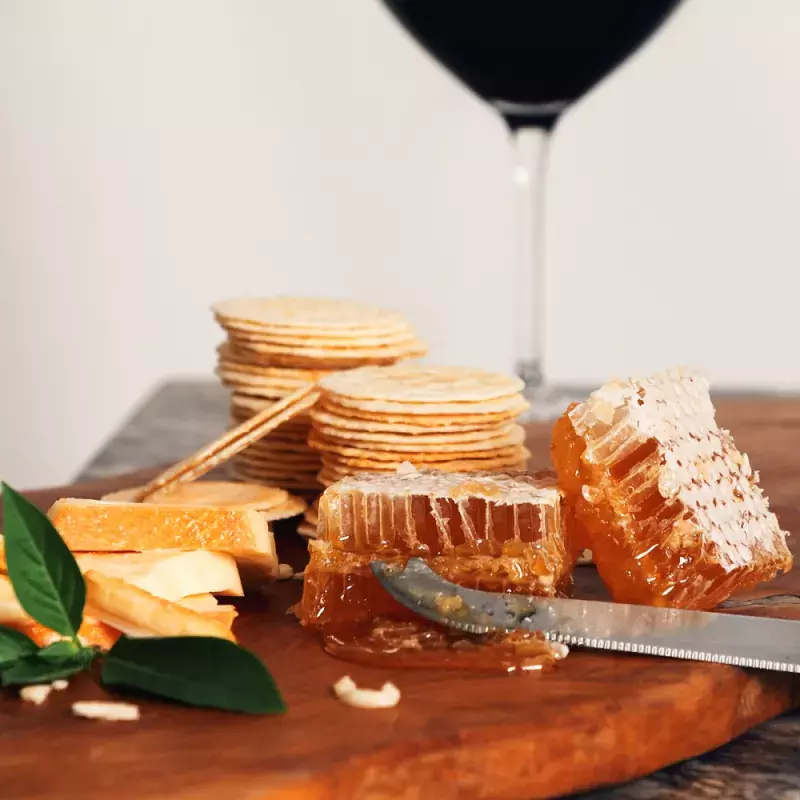 Enjoy Premium Pure and Raw Honey in Singapore From The Honey Colony