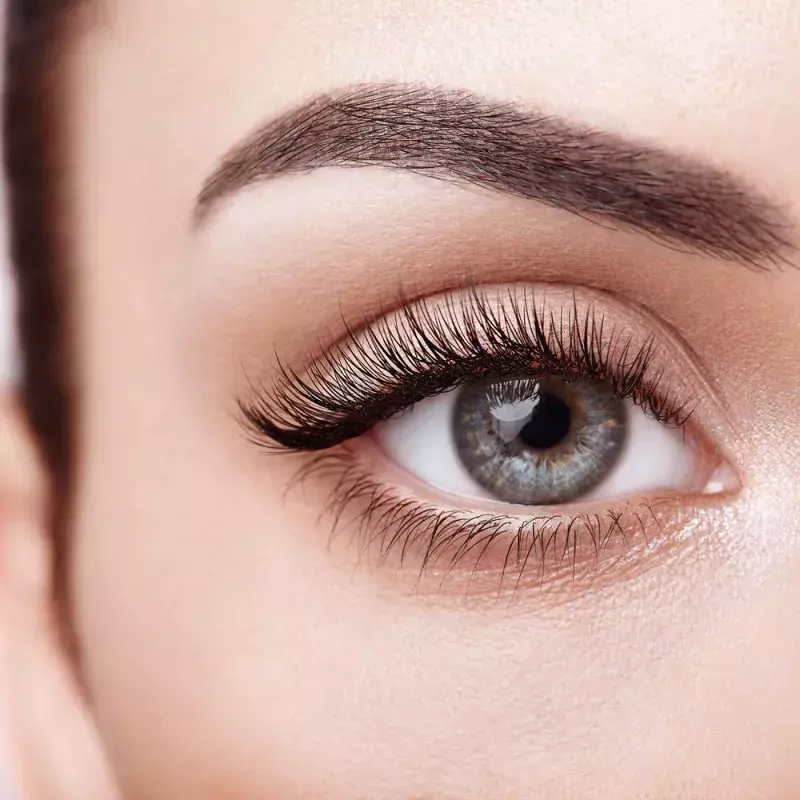 Eyelash Regrowth Treatments in Singapore