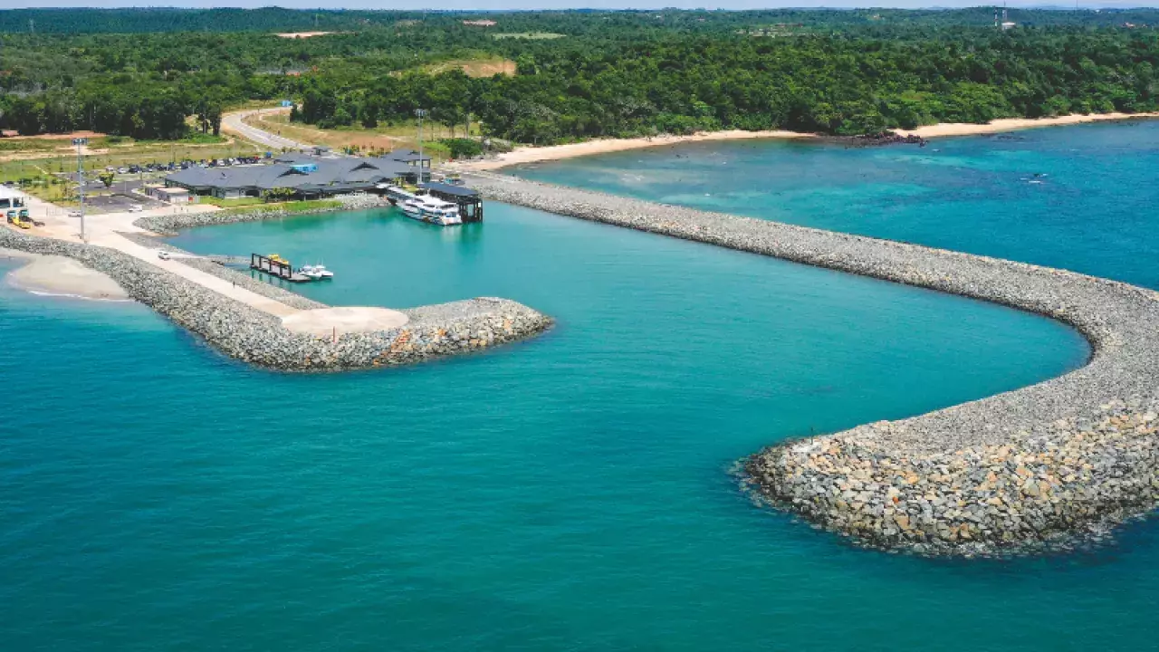 In just 90 minutes, you can reach Desaru Coast Malaysia from Singapore’s Tanah Merah Ferry Terminal 