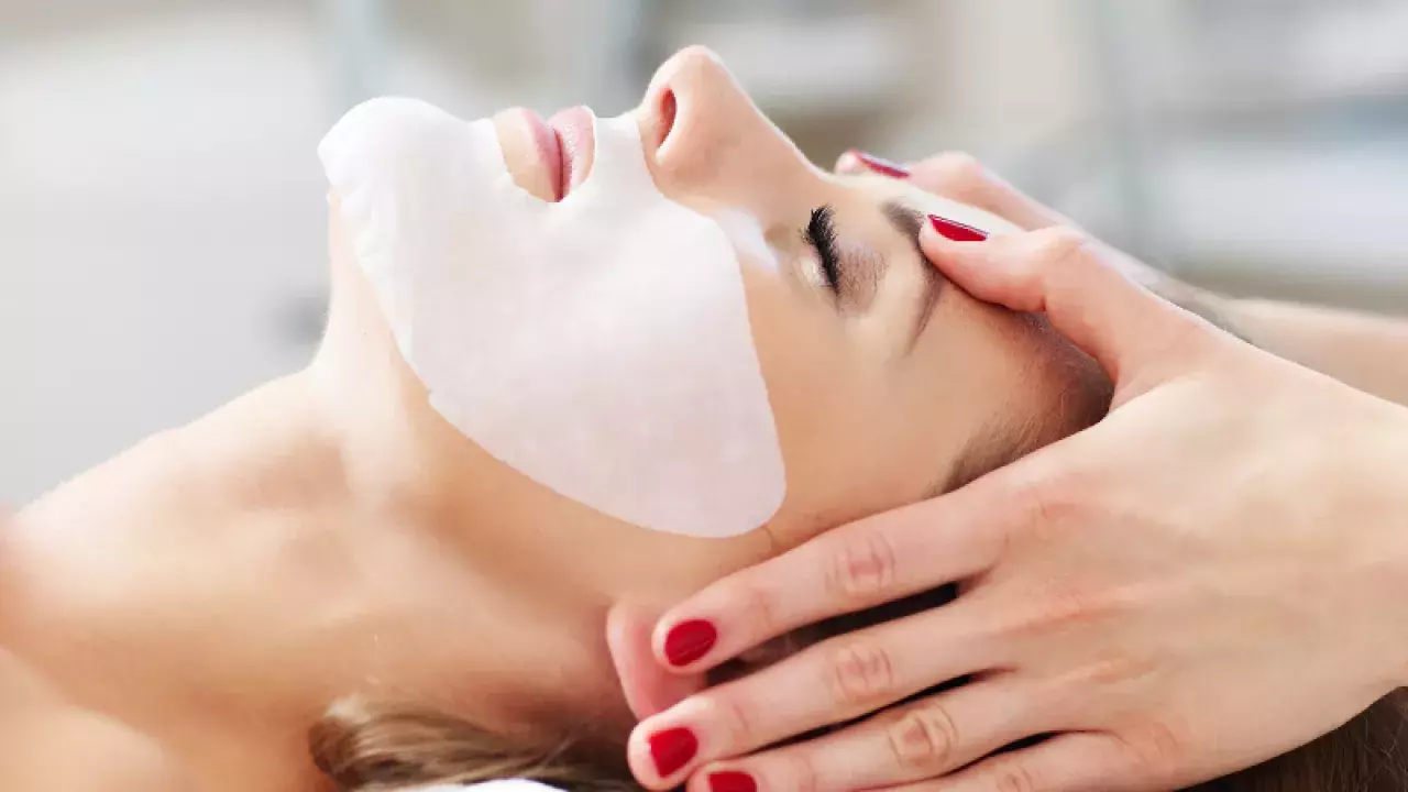 Best Facial Treatments to Prep Your Skin for a Brand New Year