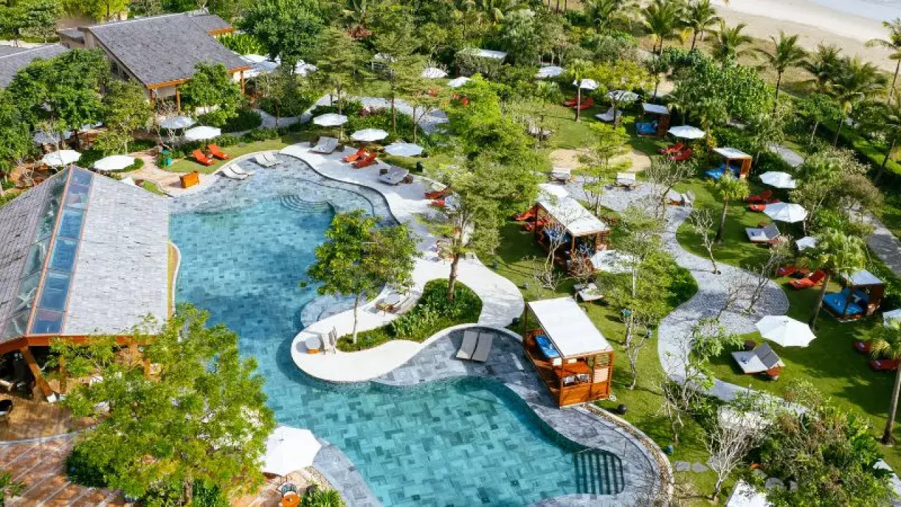 beach club hoi an
