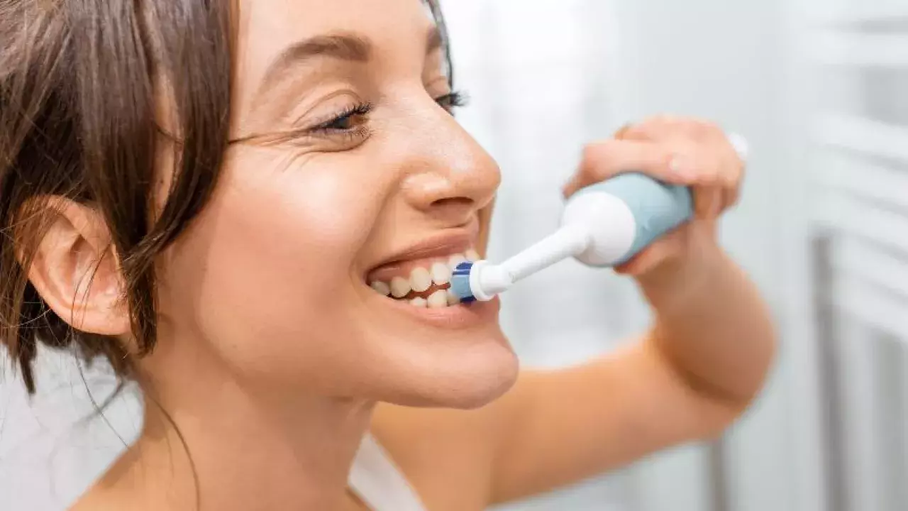 Here are the best oral care devices you need to have to achieve a better smile
