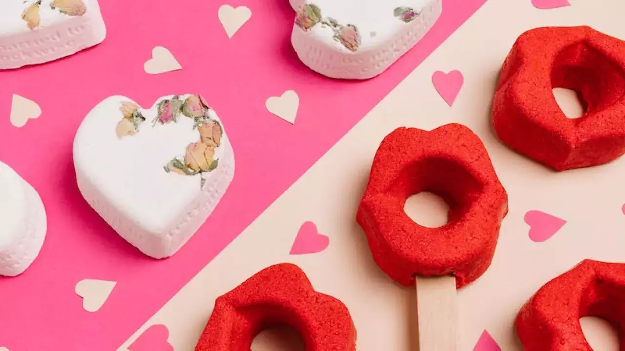 Valentine’s Day 2021 Gift Ideas for Him and Her