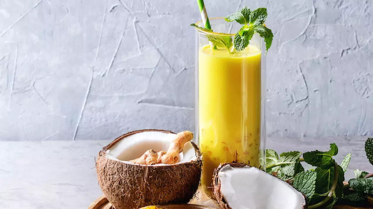 Turmeric for Immunity: Drinks & Supplements